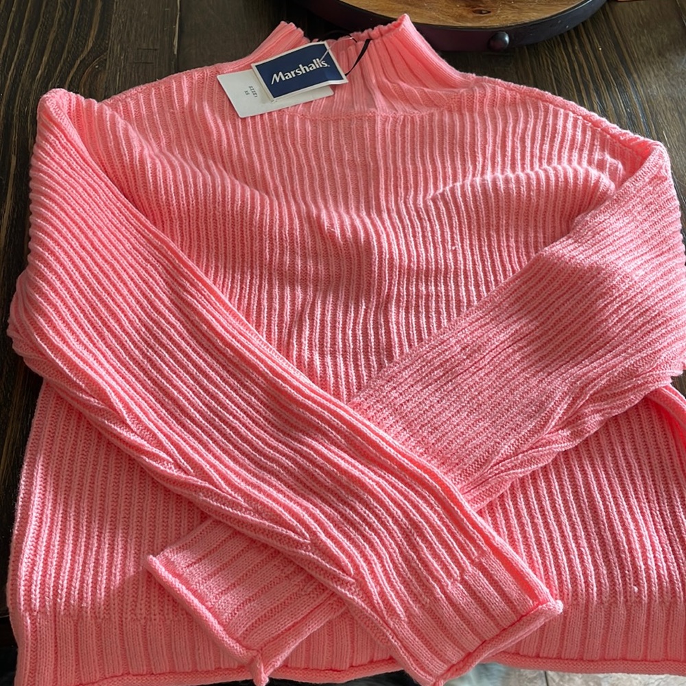 Super cute and comfy sweater